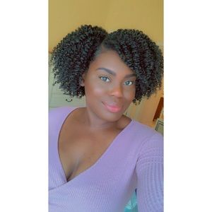 Meet your Posher, Shana